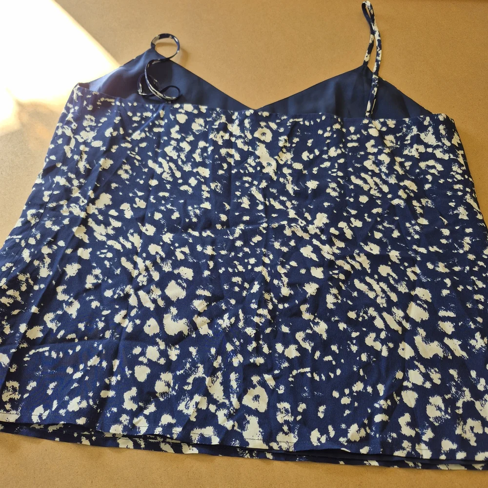 L'AGENCE Navy and White Camisole - Picture 6 of 8